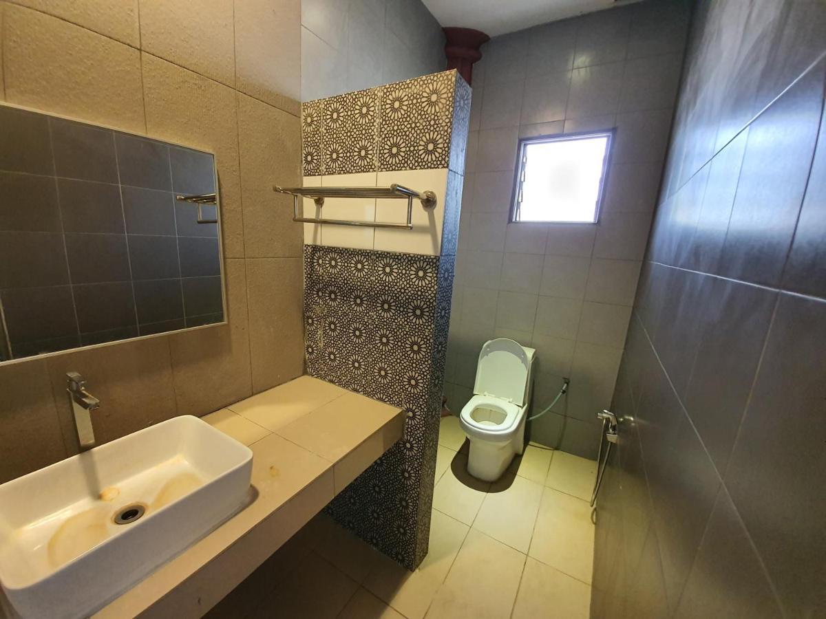 Spot On 90025 Sr Valley Hotel Seremban Zewnętrze zdjęcie
